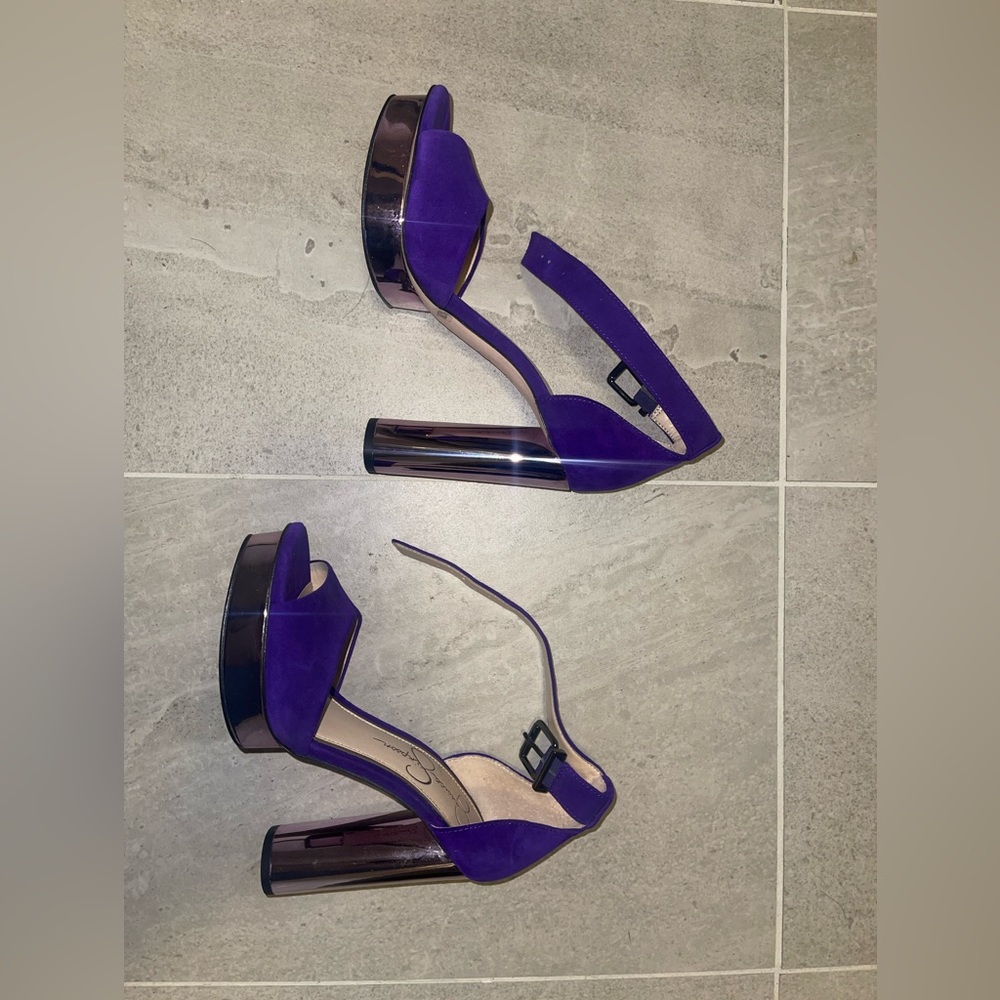 Jessica Simpson deep purple & metallic deep pumps
